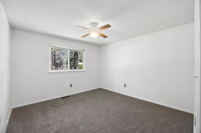 710 E Glencrest Dr, Spokane, WA 99208