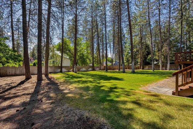 710 E Glencrest Dr, Spokane, WA 99208
