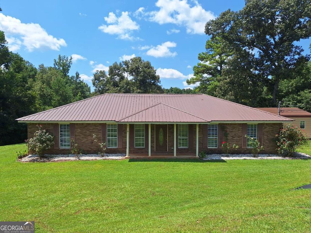 7266 20th Avenue, Valley, AL 36854