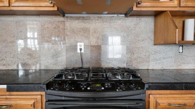 45620 Lewis Valley Road, Hemet, CA 92544
