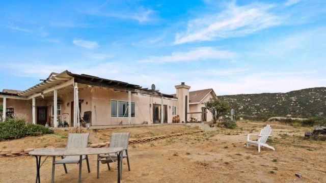 45620 Lewis Valley Road, Hemet, CA 92544