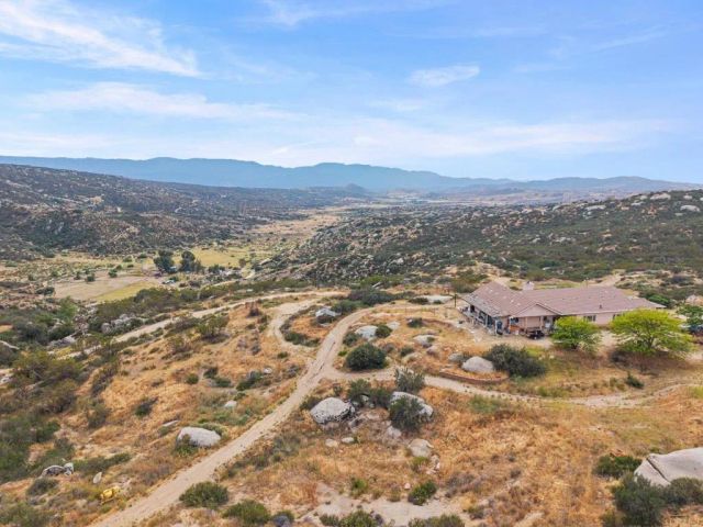 45620 Lewis Valley Road, Hemet, CA 92544