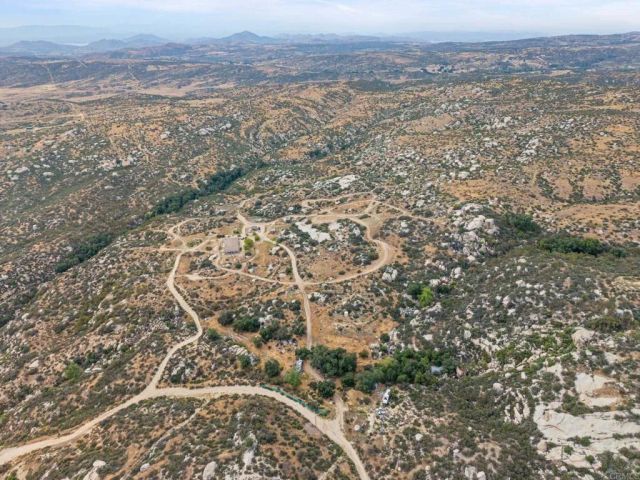 45620 Lewis Valley Road, Hemet, CA 92544