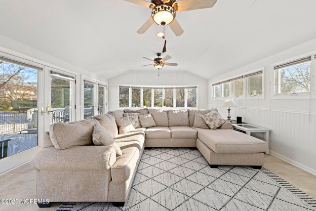 105 Park Avenue, Shrewsbury Boro, NJ 07702