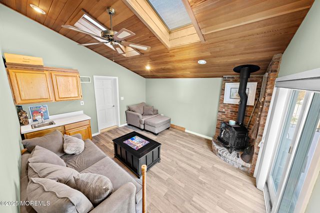 105 Park Avenue, Shrewsbury Boro, NJ 07702