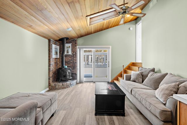 105 Park Avenue, Shrewsbury Boro, NJ 07702