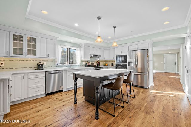 105 Park Avenue, Shrewsbury Boro, NJ 07702