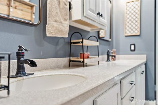 179 Honey Jane Drive, Beavercreek, OH 45434