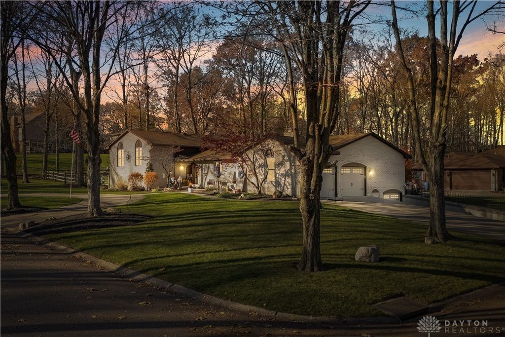 179 Honey Jane Drive, Beavercreek, OH 45434