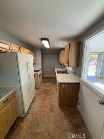 8412 Ironwood, California City, CA 93505