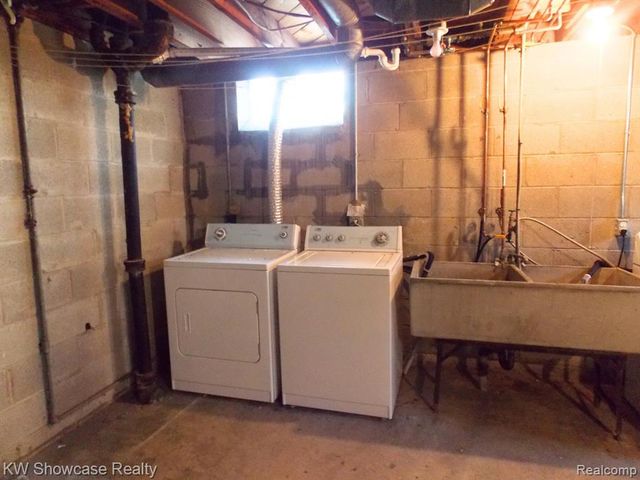 335 N Eton Street 26, Birmingham, MI 48009