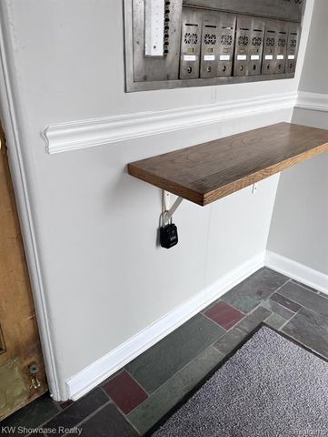 335 N Eton Street 26, Birmingham, MI 48009