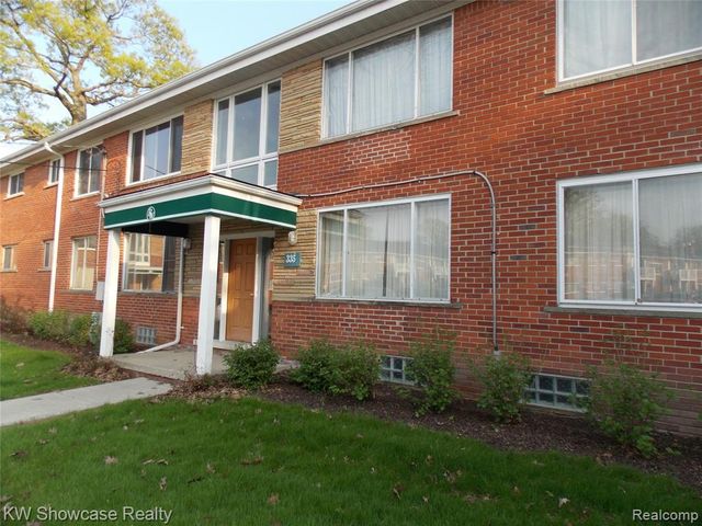 335 N Eton Street 26, Birmingham, MI 48009