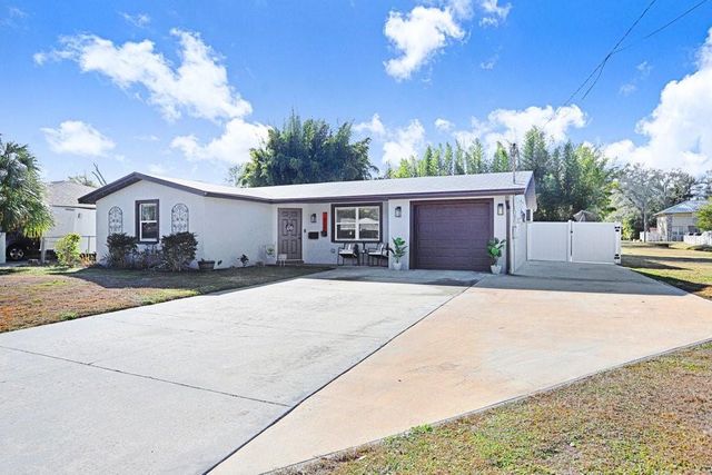 1812 W CRAWFORD STREET, Tampa, FL 33604