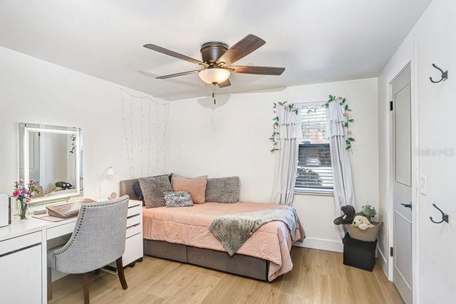 1812 W CRAWFORD STREET, Tampa, FL 33604