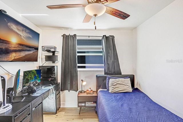 1812 W CRAWFORD STREET, Tampa, FL 33604