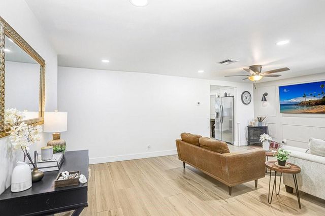 1812 W CRAWFORD STREET, Tampa, FL 33604