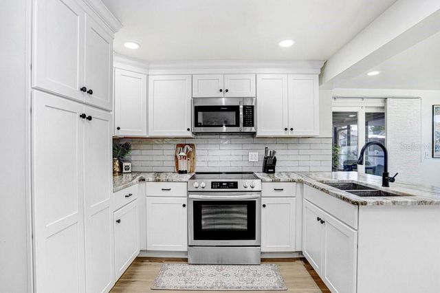 1812 W CRAWFORD STREET, Tampa, FL 33604