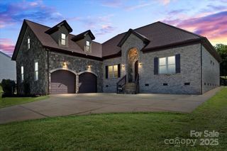 1974 Glen Manor Court, Lincolnton, NC 28092