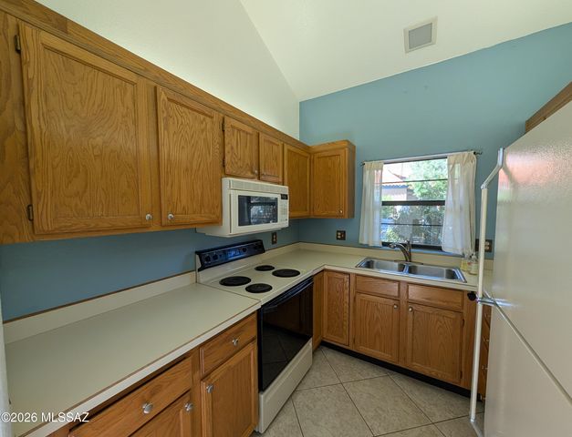 7759 E Via Ventana Norte, Tucson, AZ 85750