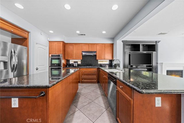 25614 Red Hawk Road, Corona, CA 92883