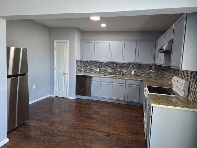 3913 Lee Street, Greenville, TX 75401