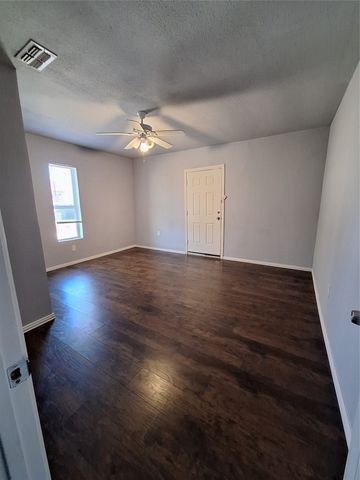 3913 Lee Street, Greenville, TX 75401