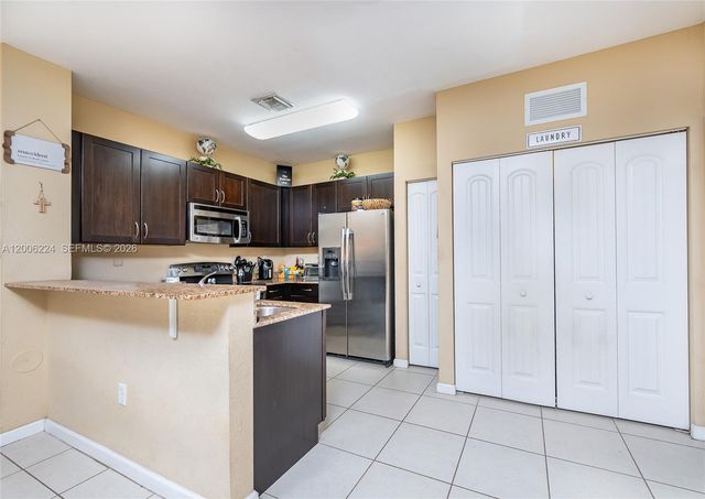 27524 SW 140th Ave, Homestead, FL 33032