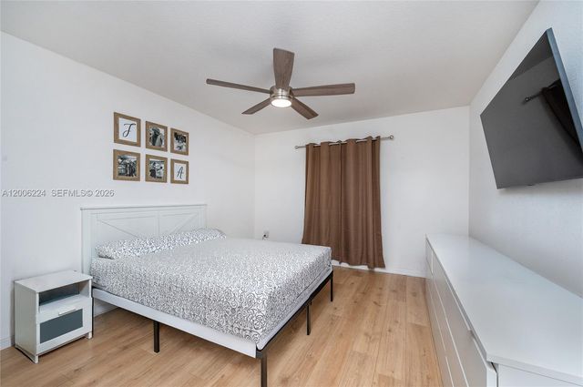 27524 SW 140th Ave, Homestead, FL 33032