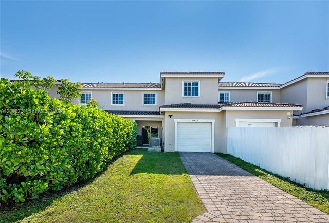 27524 SW 140th Ave, Homestead, FL 33032