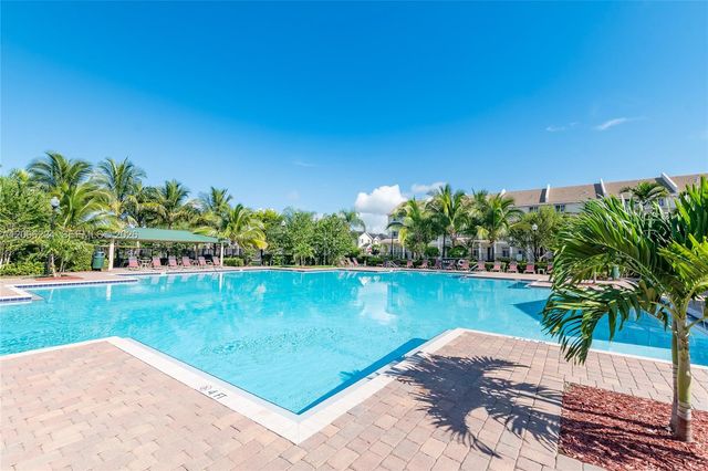 27524 SW 140th Ave, Homestead, FL 33032