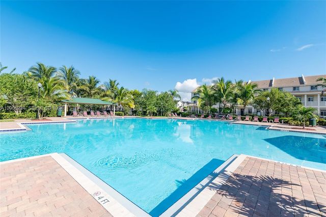 27524 SW 140th Ave, Homestead, FL 33032