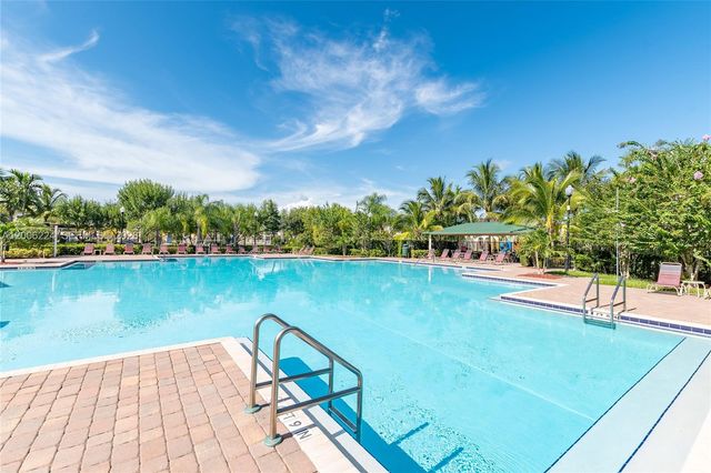 27524 SW 140th Ave, Homestead, FL 33032