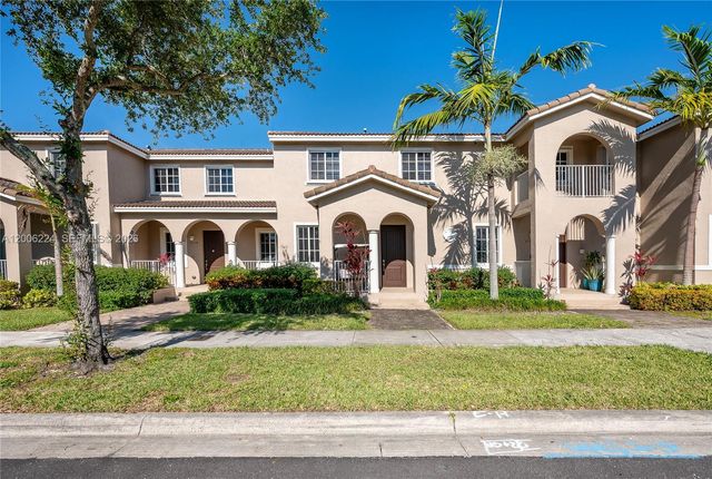27524 SW 140th Ave, Homestead, FL 33032