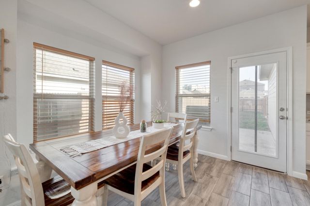 241 Arabian Colt DR, Georgetown, TX 78626