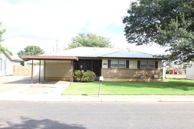 606 NW 8th Street, Dimmitt, TX 79027