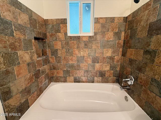 1723 W CHERYL Drive, Phoenix, AZ 85021