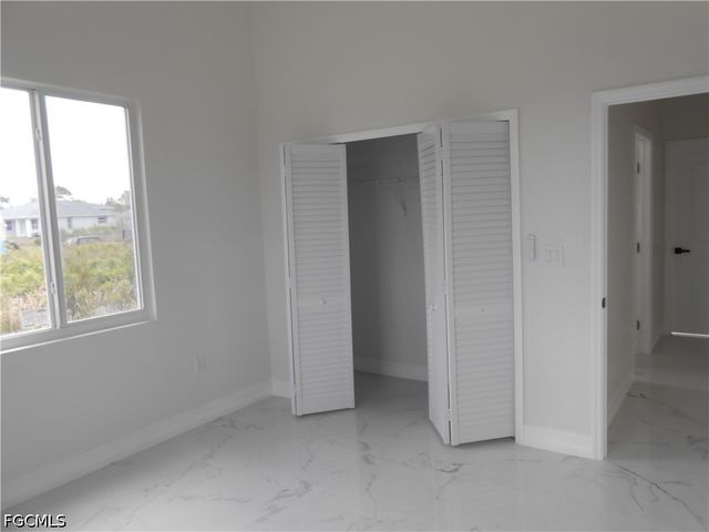 2809 55th ST W, Lehigh Acres, FL 33971