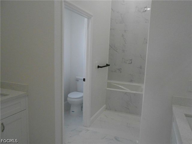 2809 55th ST W, Lehigh Acres, FL 33971