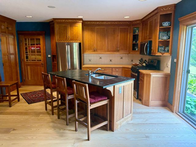 29 Stevensville Road, Underhill, VT 05489