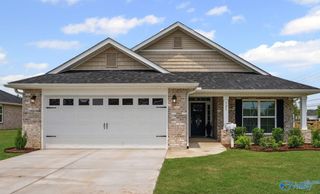 125 Sidney Ruth Drive, New Market, AL 35761