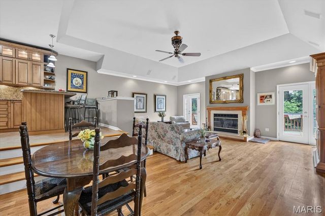 8686 Barby Lane, University City, MO 63124
