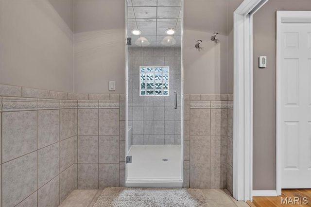 8686 Barby Lane, University City, MO 63124