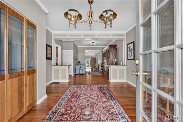 8686 Barby Lane, University City, MO 63124