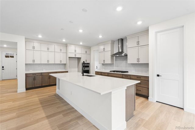 11245 Moonshimmer Street, Littleton, CO 80125