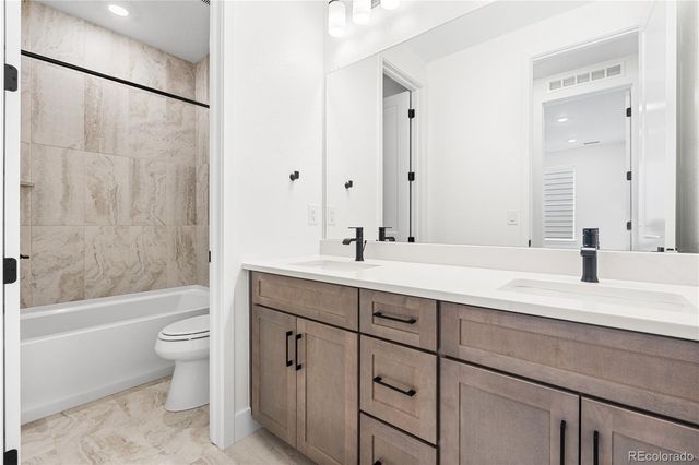 11245 Moonshimmer Street, Littleton, CO 80125