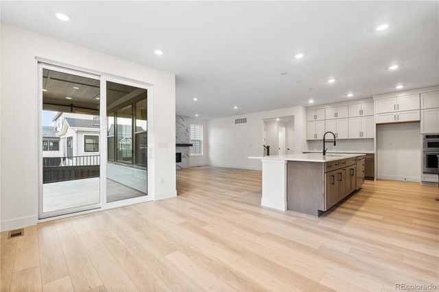 11245 Moonshimmer Street, Littleton, CO 80125