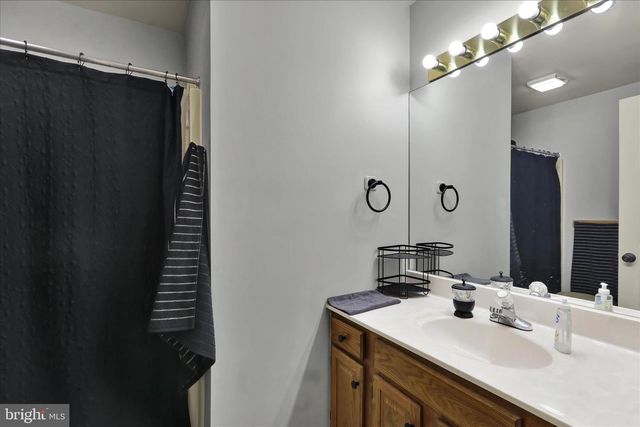 319 W MAIN ST, Adamstown, PA 19501