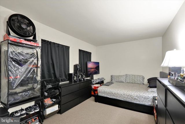 319 W MAIN ST, Adamstown, PA 19501
