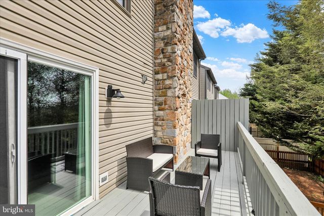 319 W MAIN ST, Adamstown, PA 19501